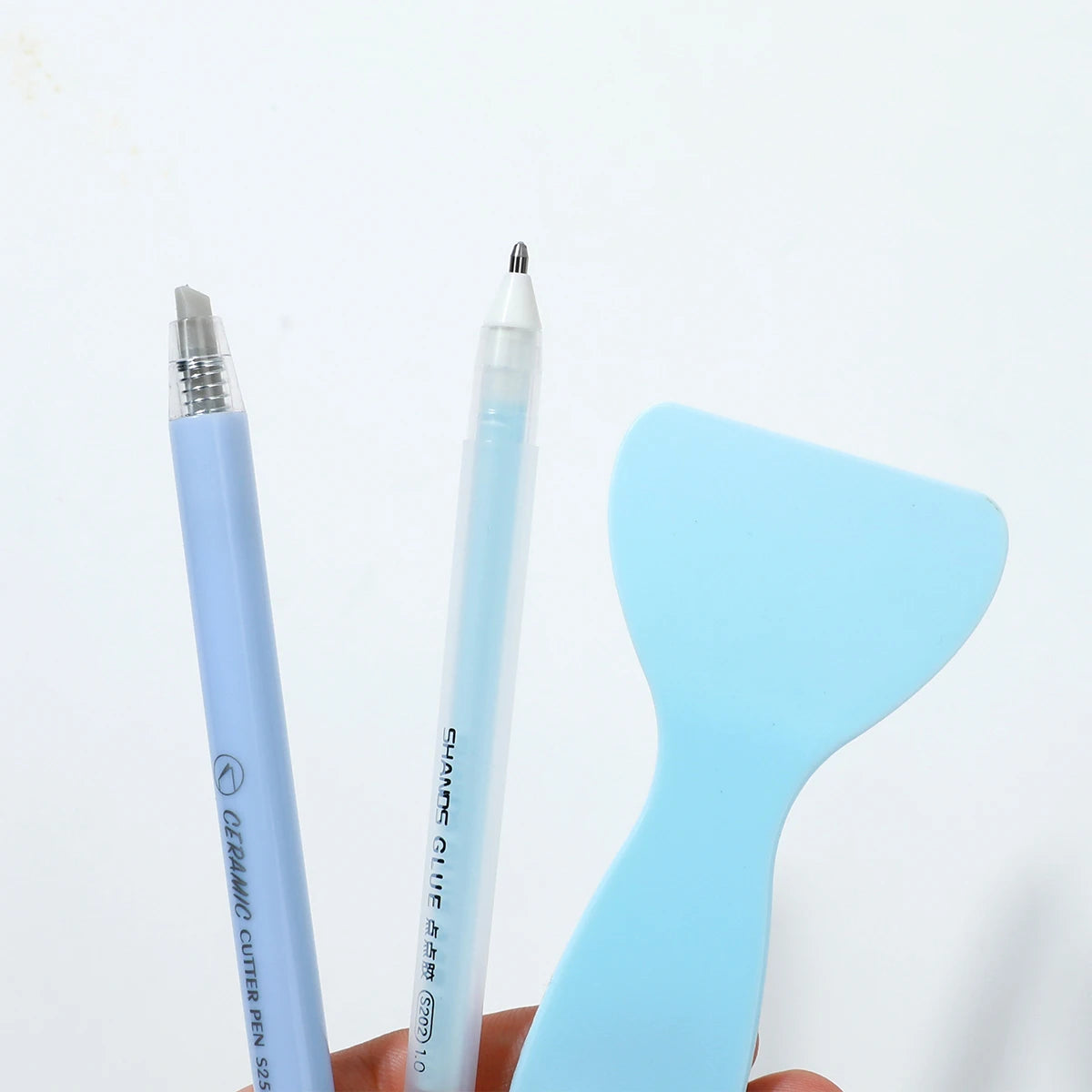 Set With 4PCS Stationery ,Combo Of School Supplies Including  Pen-Shaped Glue Dot&Carving Pen&Plastic Spatula&Plastic Tweezers